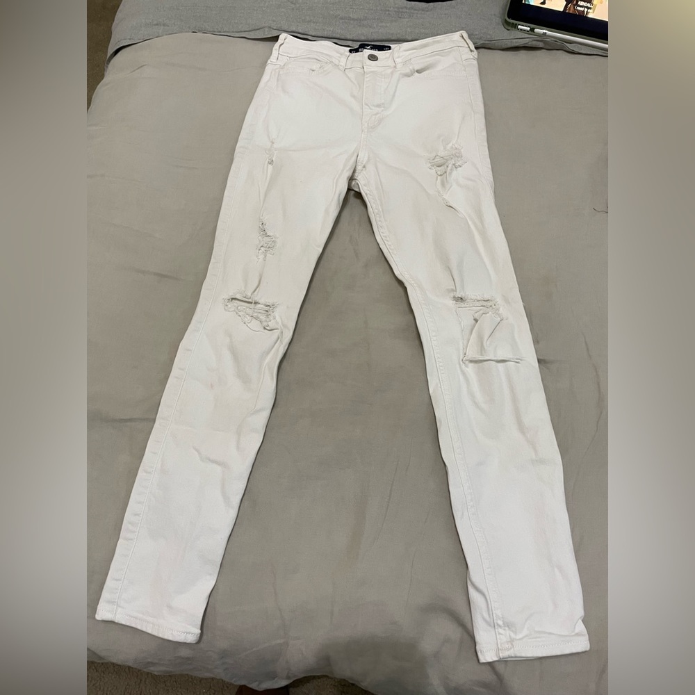 White ripped skinny jeans